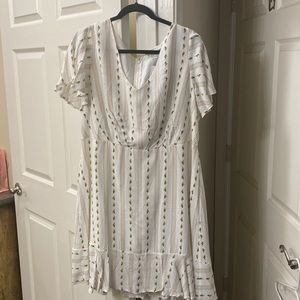 NWT Forever 21 Woven Dress - Size 2x in Ivory/Peach color